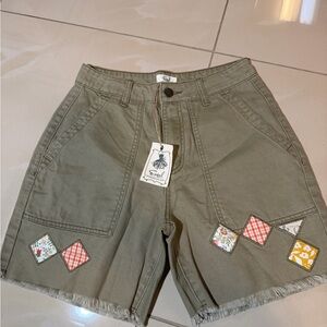 NWT Easel Olive Patchwork Shorts Boho Cottagecore High Rise